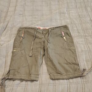 Angel Kiss Olive Women's Bermudas with Drawstring Size 13!